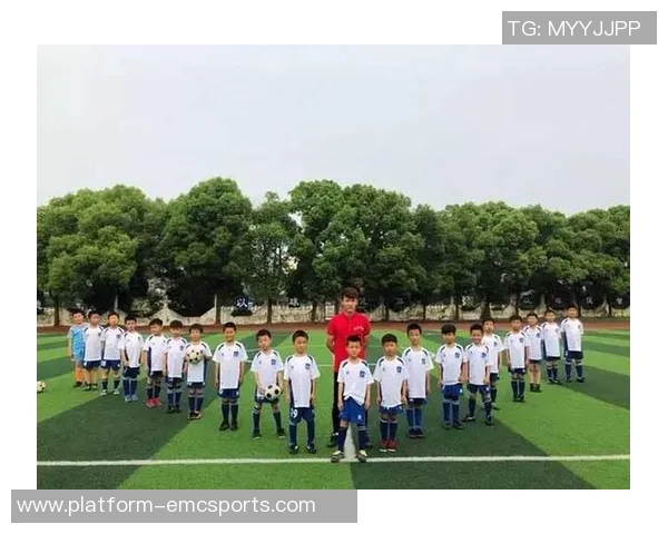 福州足球崛起之路探索城市足球文化与青训发展新机遇